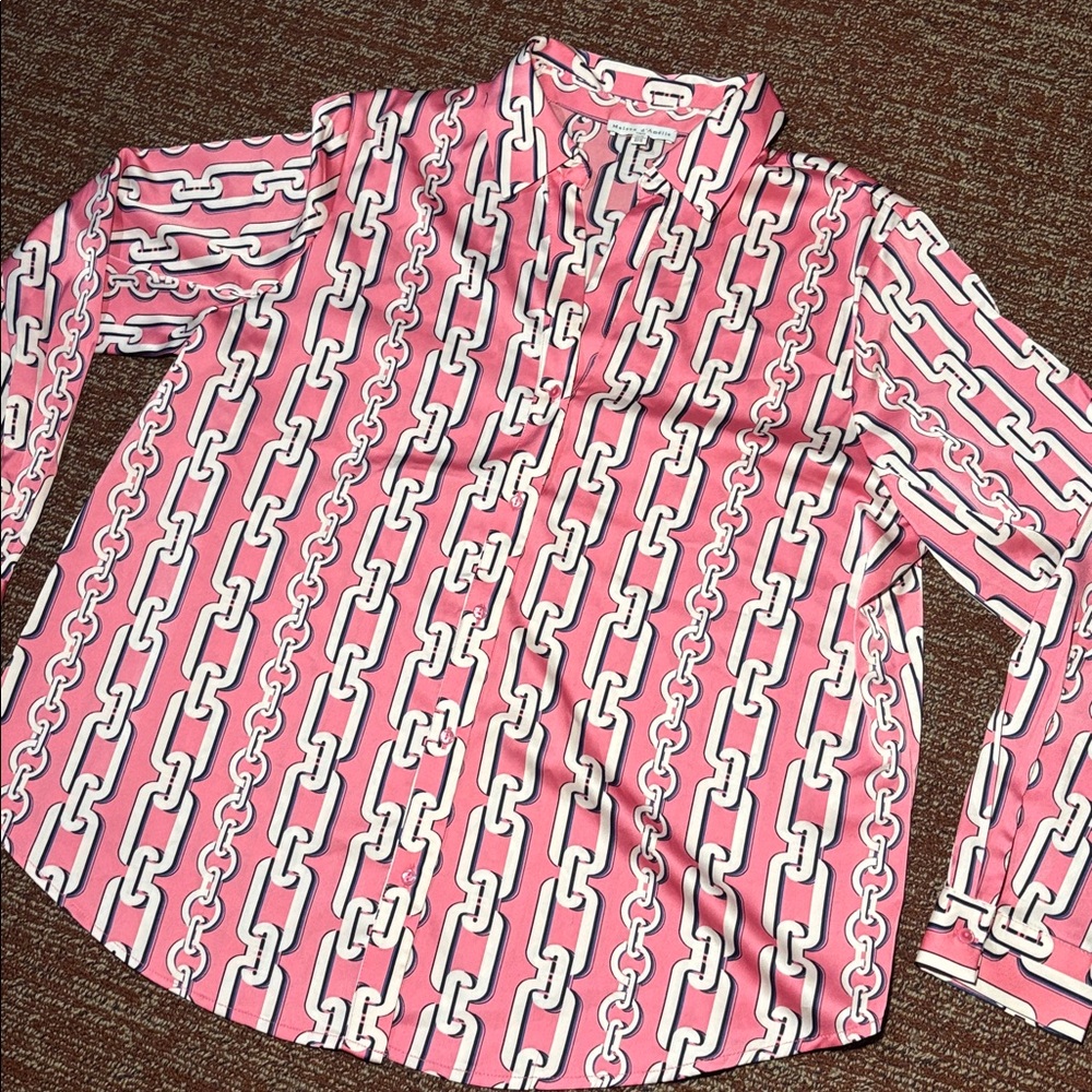 Maison d’ Amélie button down blouse pink Cuban chain link silky v veck